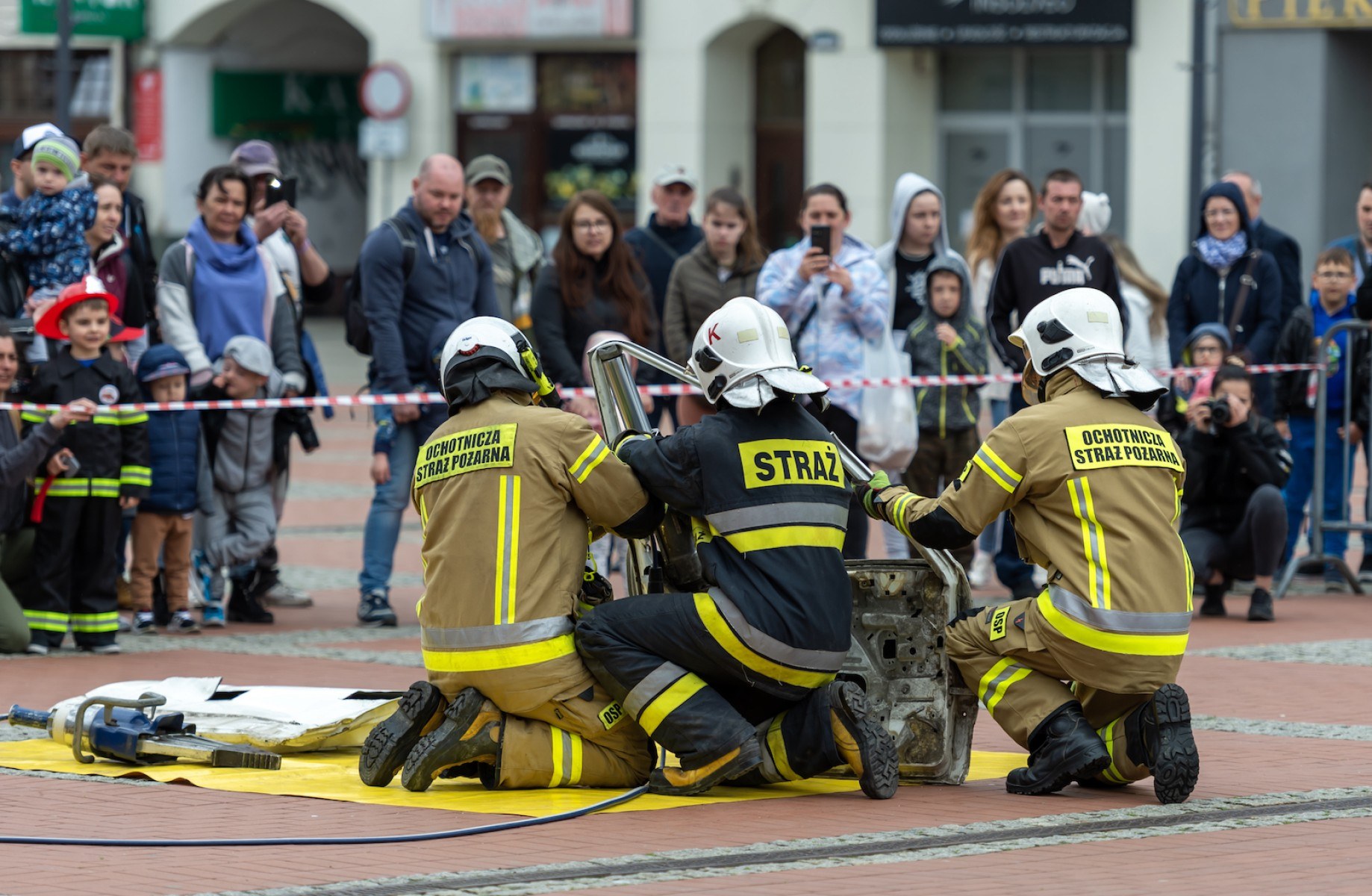 Był ogień i zachwyt publiczności Strażackie pokazy na bytomskim rynku 8