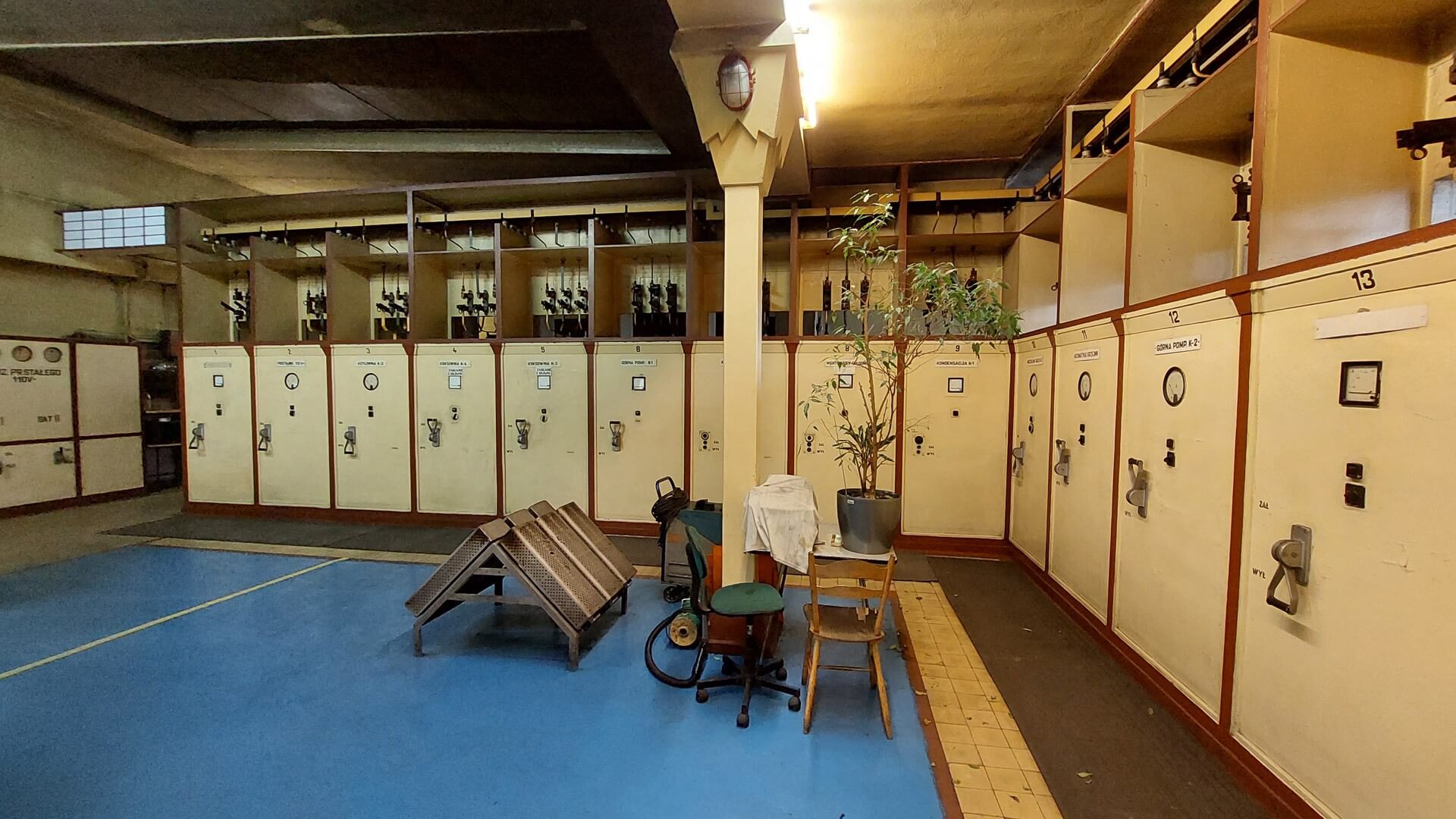 Wnętrze siłowni dawnej Huty Bobrek