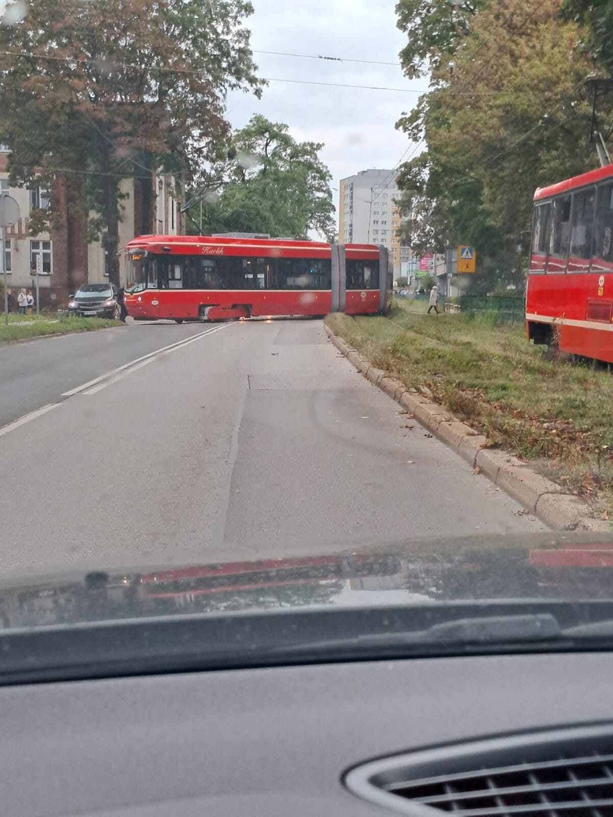 Bytom szombierki wykoleil sie tramwaj zabrzanska 16 wrzesnia 2024 3